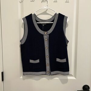 NWT Adrianna Papell Navy and Ivory Textured Vest